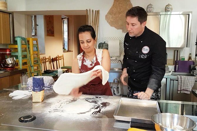 The Art of Making Pizza-Cooking Class in Unique Location with Italian Pizzachef - Who Should Book This Experience?