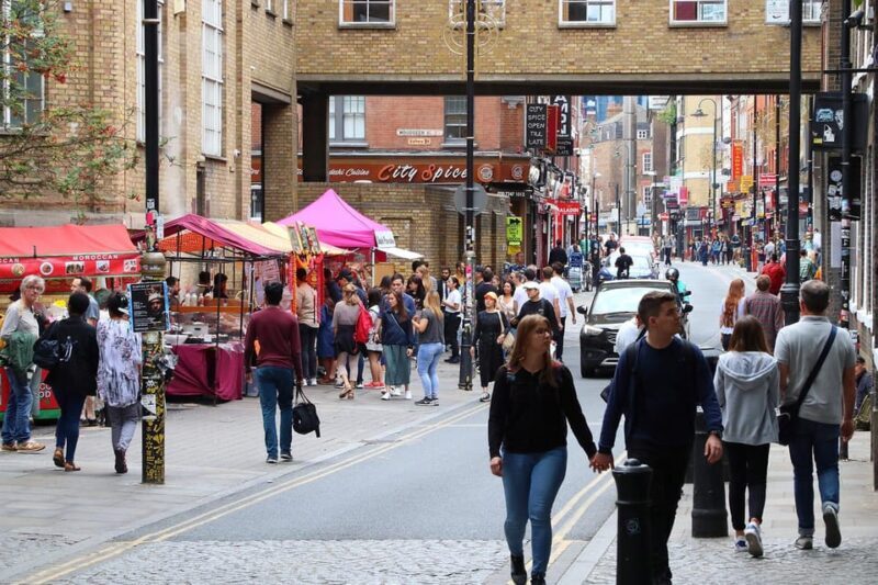 The Authentic Walking Tour with Indian Tasting Meal - Who Is This Tour Best Suited For?