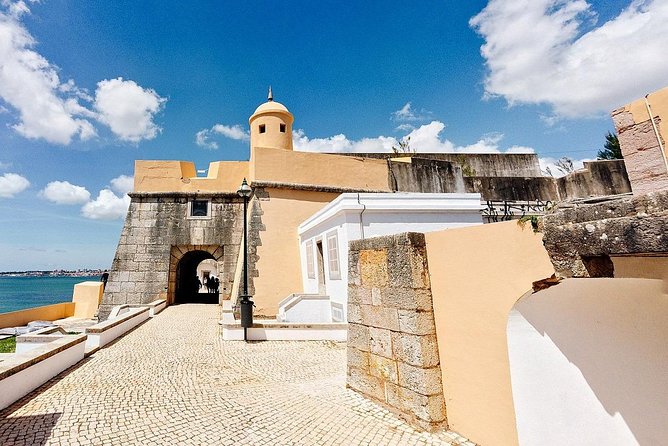 The Beaches Between Lisbon and Cascais (The Estoril Coastline) With Lunch - Ask Away