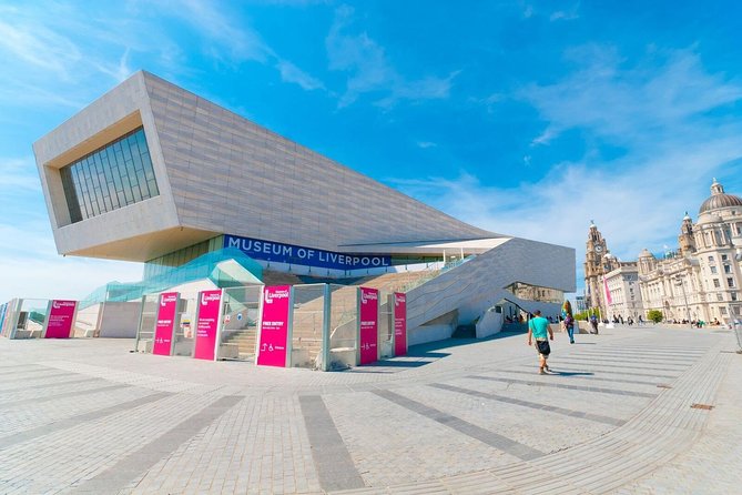 The Beatles & Liverpool Magical Mystery Tour, Beatles Story Museum & Cavern Club - Beatles Magical Mystery Bus Tour