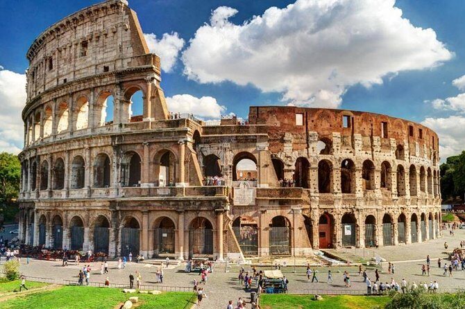 The best Colosseum tour with arena - Key Points