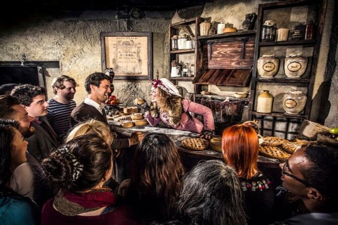 The Best Harry Potter Tour & The London Dungeons - Complementary London Dungeon Visit