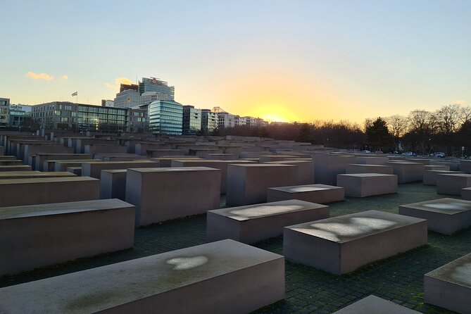 The Best of Berlin: Most Famous Sites Walking Tour - Traveler Photography Insights