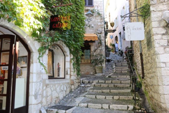 The Best Perched Villages of the French Riviera Private Tour - Reaching the Highest Perched Village: Gourdon