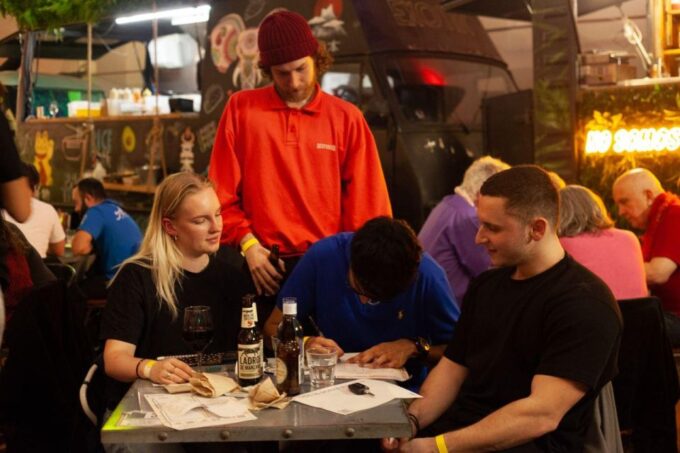 The Biggest Pub Quiz in Valencia - Starting Times