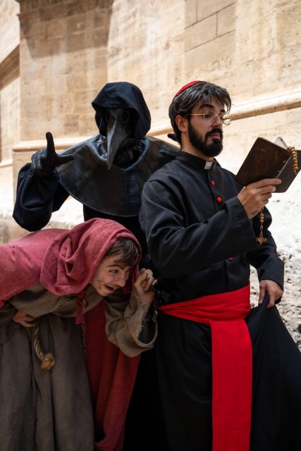 The Black Plague, Theatrical Visit - Good To Know