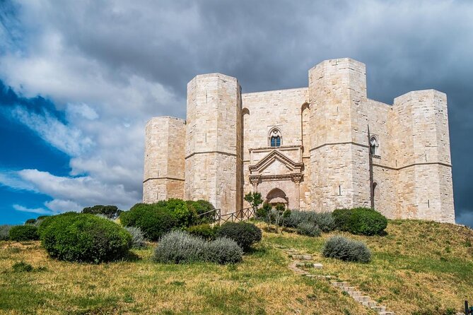 The Charm and Mystery of Castel Del Monte 2-Hour Guided Tour - Key Points
