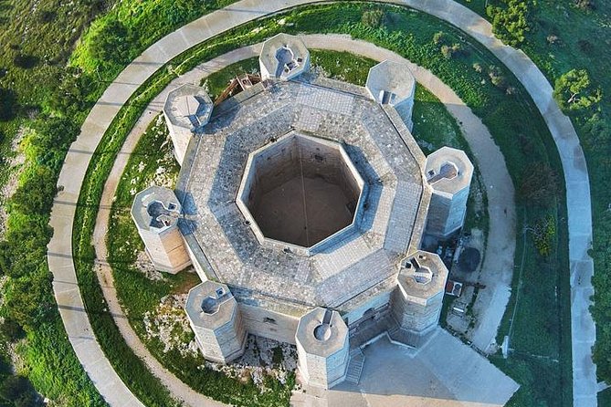 The Charm and Mystery of Castel Del Monte 2-Hour Guided Tour - Scenic Vistas of the Countryside