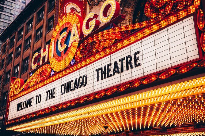 The Chicago Theatre Tour Experience - Key Points