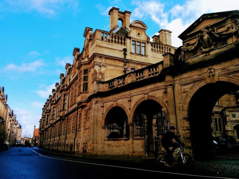 The Classic Cambridge Walking Tour - What’s Included and What’s Not