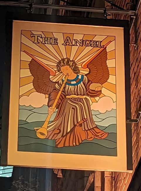 The Covent Garden Pub Walk - Exploring the Heart of Covent Garden