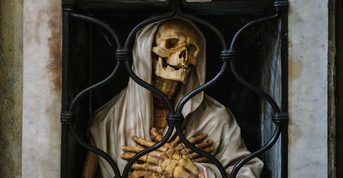 The Dark Side of Rome: St Sebastiano and Callisto Catacombs - Resting Place of Early Christians