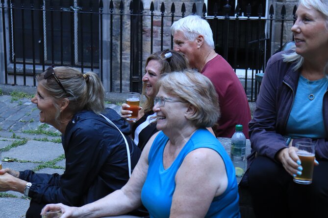 The Edinburgh Literary Pub Tour - Actor Guides and Performances
