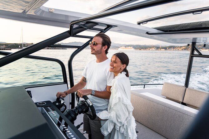 The Fastest Private Motor Yacht in Santorini - All Inclusive Tour - Who Would Love This Tour?