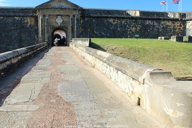 The Ghosts of San Juan: Private 2.5-hour Spooky Evening Tour - The Sum Up