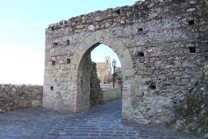 The Godfather Movie Iconic Locations: Savoca & Forza DAGRÒ Small Group Tour - Personalized Small Group Experience