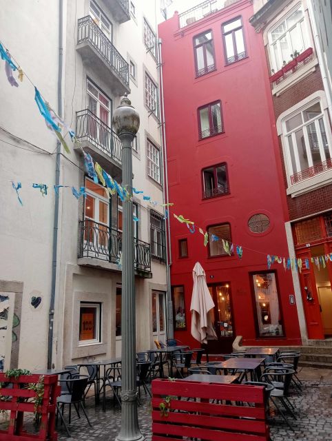 The Grand Finale Food Tour - Discovering the Chapel of Souls