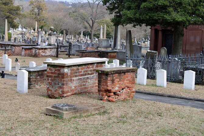 The Greenville Ghost Hunt 2 Hour Walking Tour - An In-Depth Look at the Greenville Ghost Hunt Tour