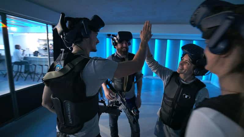 The Hague Downtown: VR Zombie Shooter 2 - 4 People - Booking Process