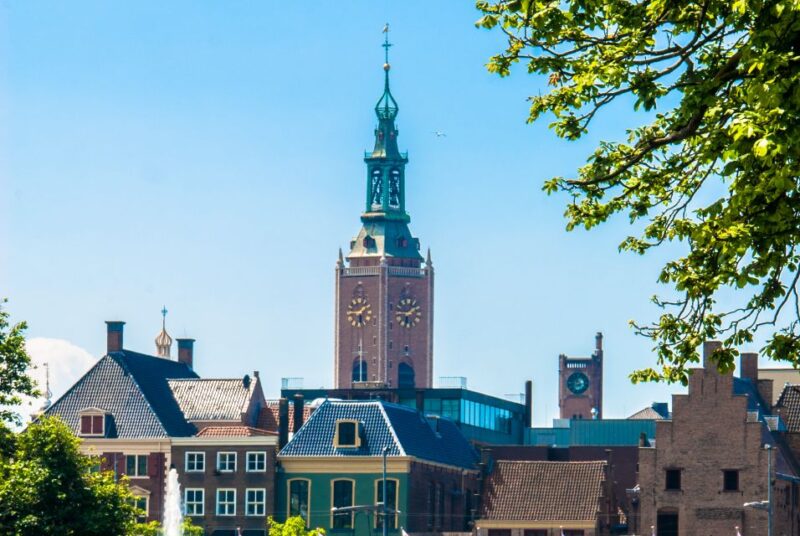 The Hague: Guided Tour of the Hague Tower - Tour Experience