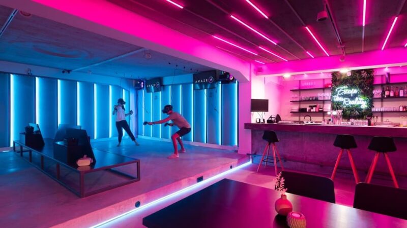 The Hague: VR Escape Room for 2 - 4 People - Good To Know