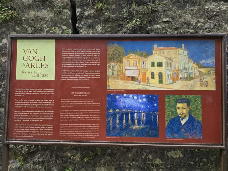 The Historic District of Montmartre - Meeting Point and Preparation