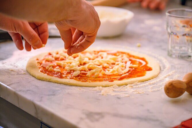 The Italian Way: Pizza and Gelato Class with Unlimited Wine - FAQ