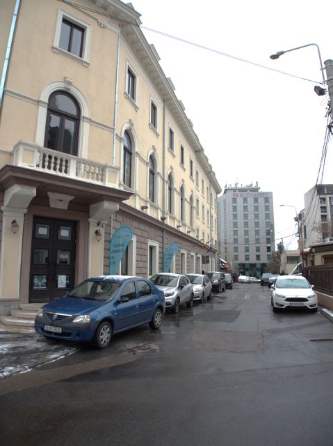 The Jewish Heritage of Bucharest - Half Day Walking Tour - Accessibility Features