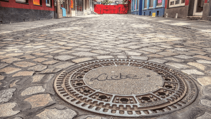 The Kiez Captain Reeperbahn & Beatles Kiez Tour Hamburg - Tour Availability and Pricing