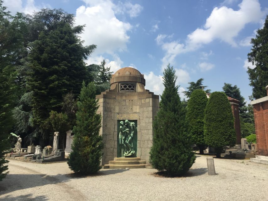 The Monumental Cemetery of Milan: Discover the Unexpected - Small Group Tours (max. 15)