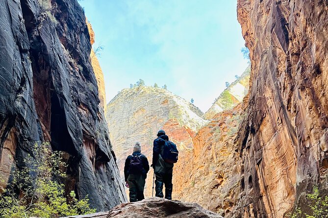 The Narrows: Zion National Park Private Guided Hike - Enjoying Gourmet Lunch