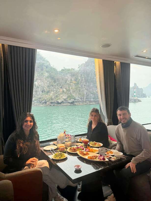 The Newest and Most Luxurious Cruise on the Bay-Day Trip - Itinerary