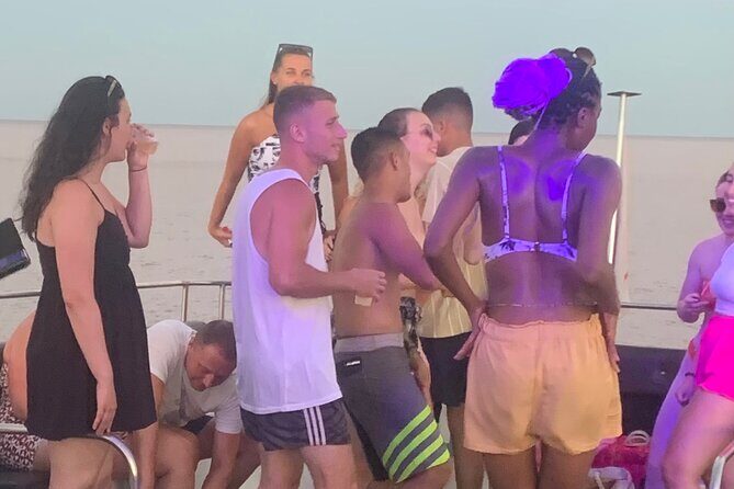 The Original 80/90's & DJ Sunset Cruise - ADULTS 16+ - Discovering the Experience: A Detailed Review