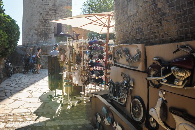The Original Girona & Costa Brava Small Group Tour + Hotel Pickup - Frequently Asked Questions