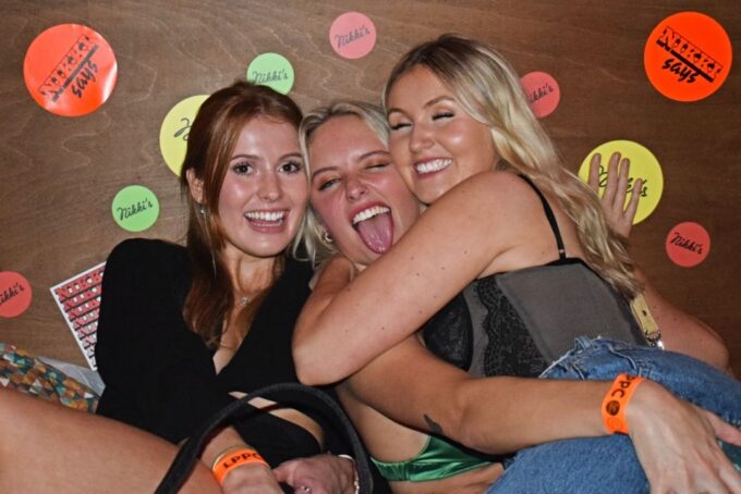 The Original Shoreditch Pub Crawl London - Connecting With New People