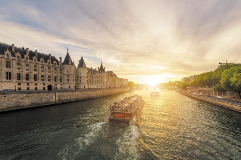 The Paris Pass®: 90+ Attractions Including Louvre Museum - Key Points