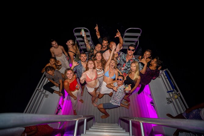 The Premier Waikiki Sunset Party Cruise With Live DJ and Full Bar - Tips for an Enjoyable Night