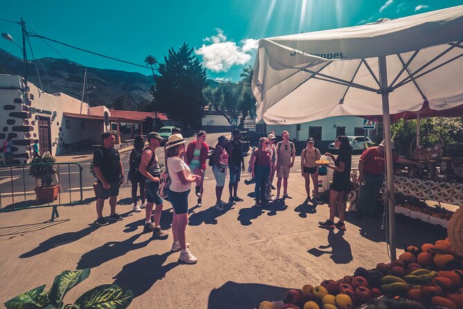 The Red Canyon Tour - Small Group Trip With Local Food Tasting - Meeting and Pickup