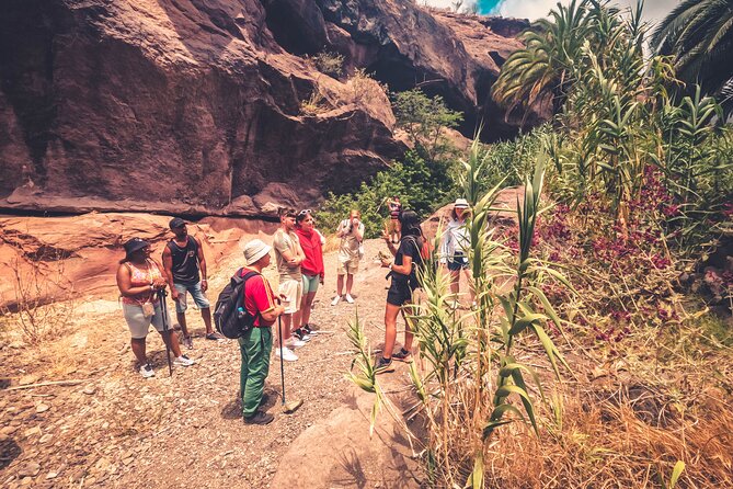 The Red Canyon Tour - Small Group Trip With Local Food Tasting - What to Bring