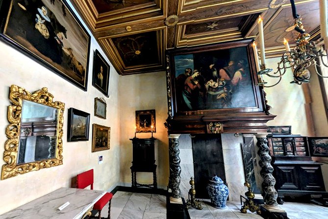 The Red Light District Self-Guided Virtual Experience: the Highlights - Discovering the Oude Kerks Grandeur