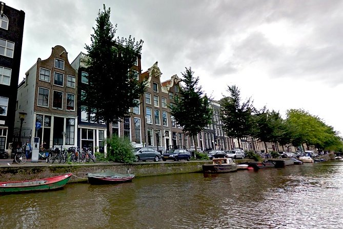 The Red Light District Self-Guided Virtual Experience: the Highlights - Appreciating the Canals Tranquility