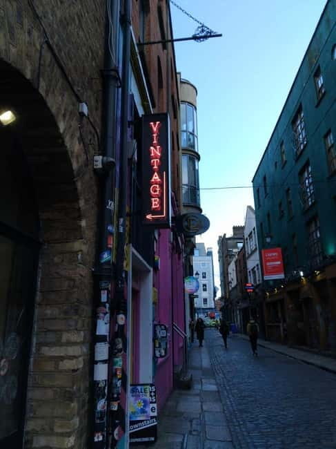 The Retro Routes Experience: Dublin's Vintage Shopping Tour - Exploring Dublin’s Vintage Scene
