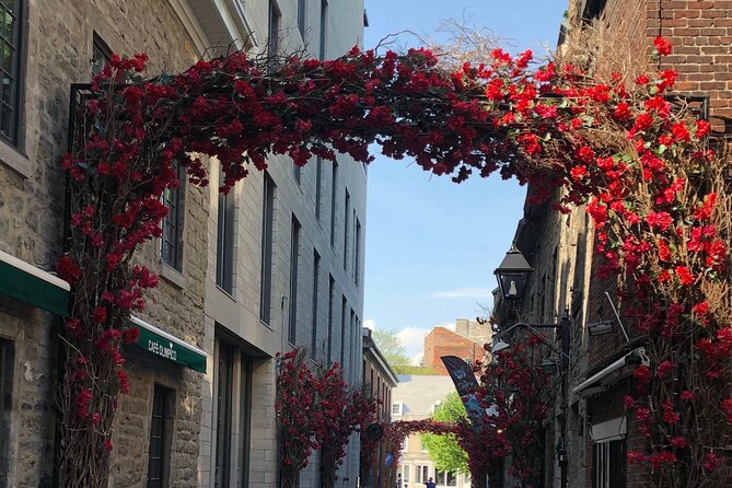 The Rivalries Unveiled of Old Montreal - Uncovering Hidden Alleyway Tales