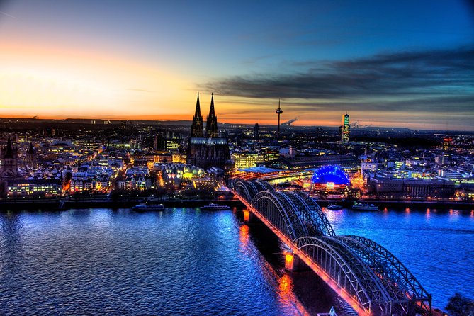 The Roman City of Cologne: Day Trip From Amsterdam - Discovering the Old Town