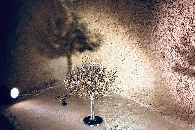 The Santorini Alcoh-all Tour - Visiting a Boutique Winery