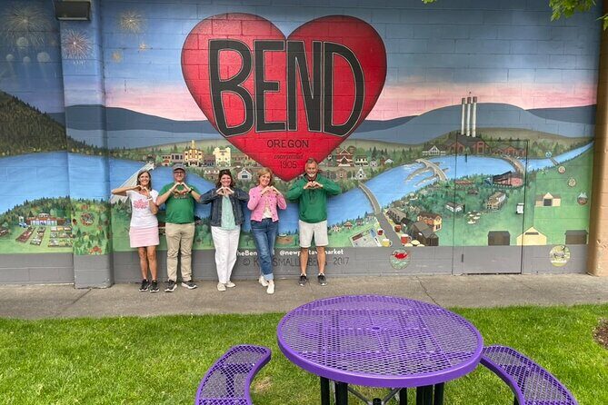 The Search for Bend in Spanish - Exploring Bend with a Treasure Hunt