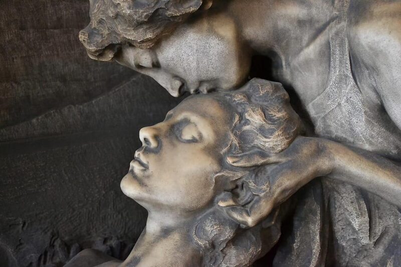 The secret of finality  a silent cemetery tour - What Visitors Say: Authentic Voices