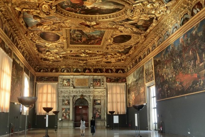 The Secret of the Doges Palace Skip the Line Private Tour - Inclusions and Accessibility