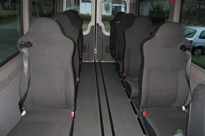 The Six Forgotten Giants Trolls Hunt with Minibus - The Reviews: A Balance of Praise and Consideration