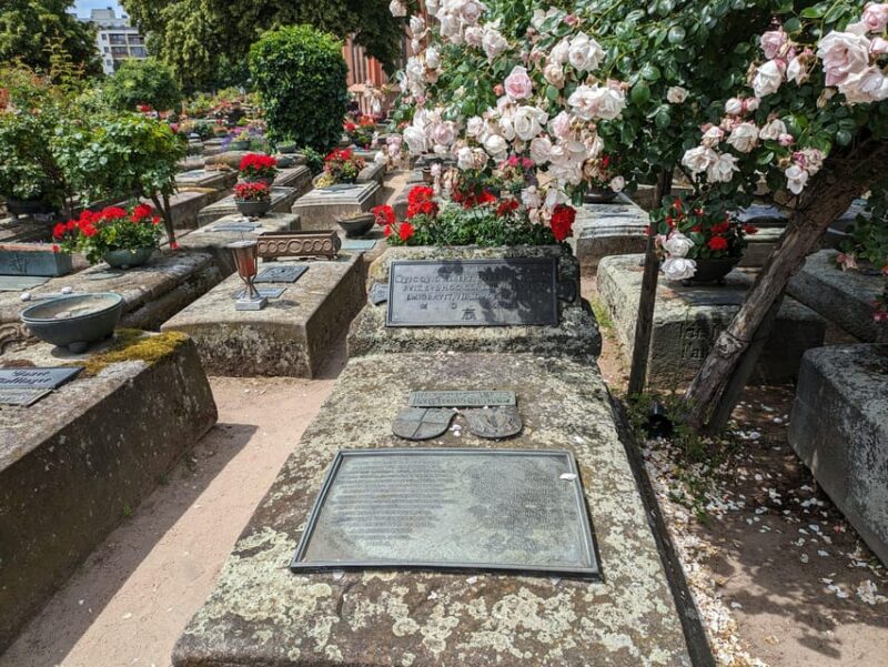The St. Johannis Cemetery and the Hesperides Gardens - Exploring Graves and Epitaphs